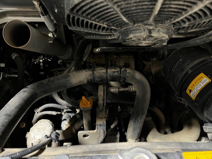 2022-takeuchi-tl8r2-image-17