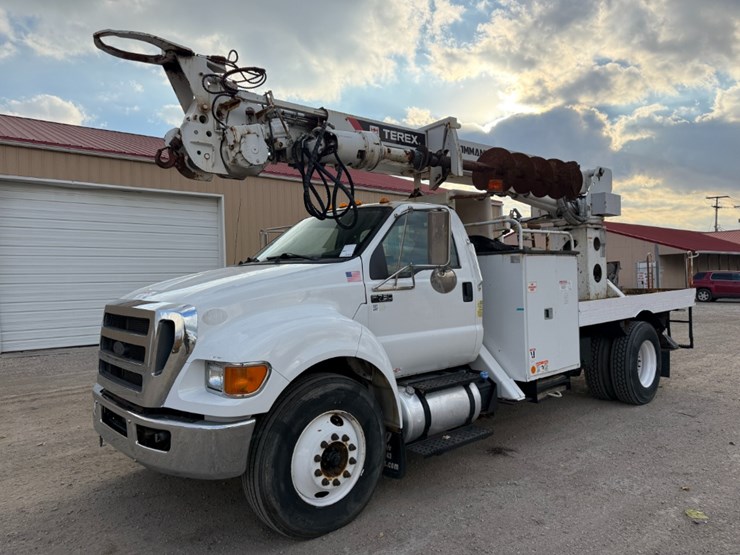 2013-ford-f750-image-2