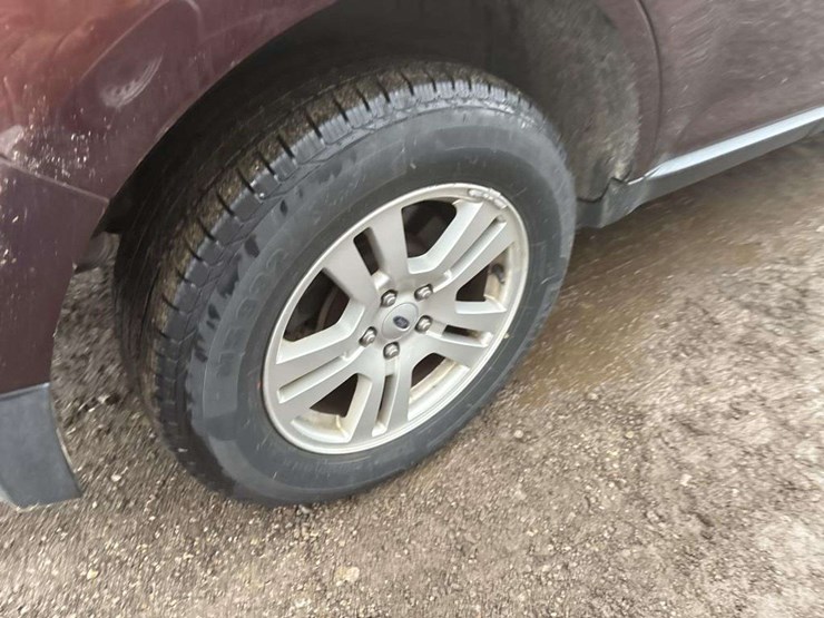 2012-ford-edge-image-10