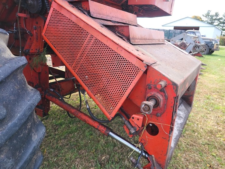 massey-ferguson-750-image-36
