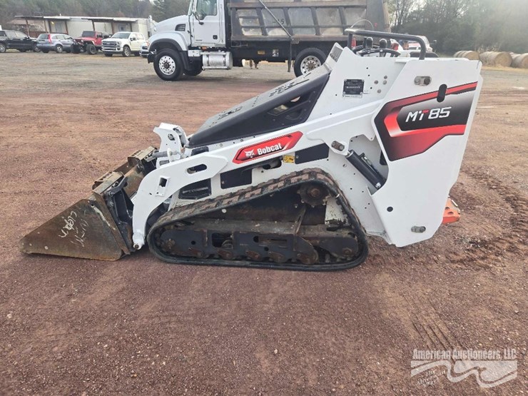 2018-bobcat-mini-track-loader-image-8