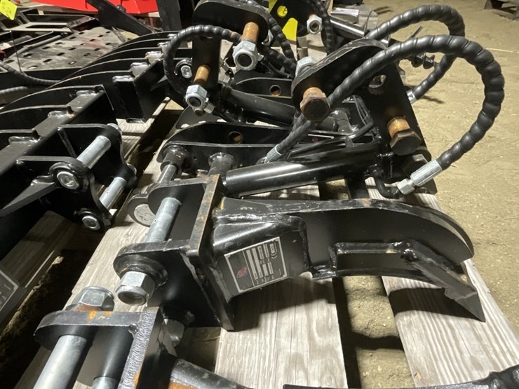 mini-excavator-ripper-image-2