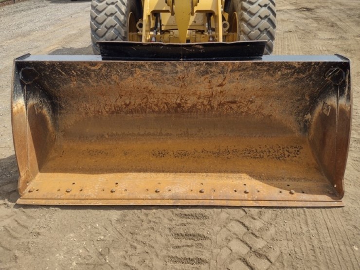 caterpillar-910m-image-16