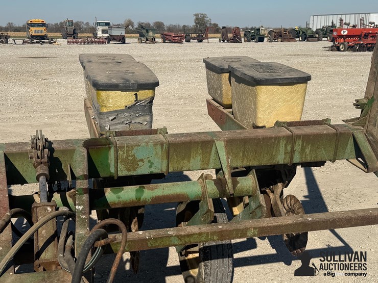 john-deere-7000-image-15