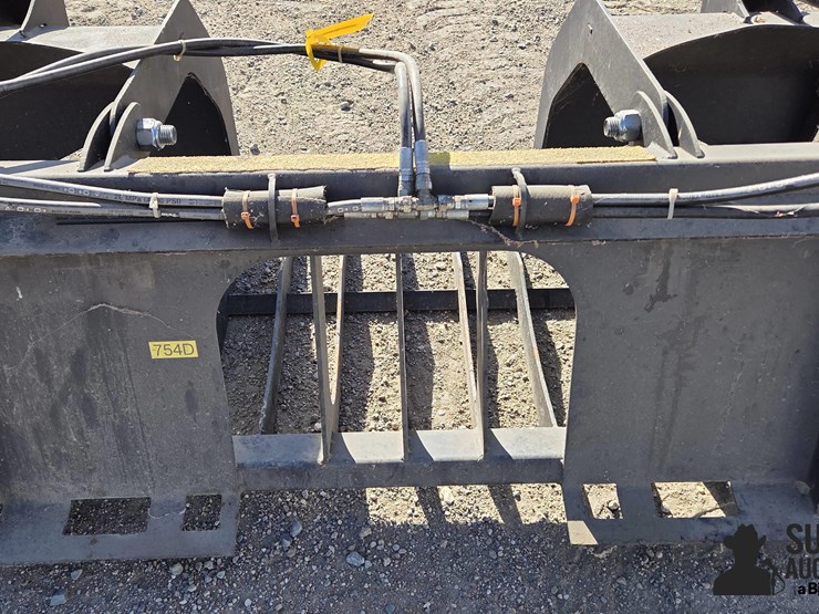 80"-rock/brush-grapple-image-14