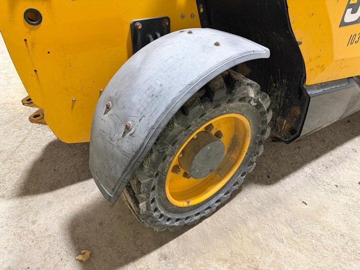 2015-jcb-525-image-14