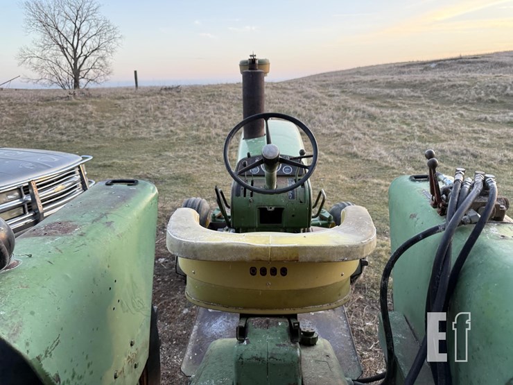 john-deere-4010-image-8