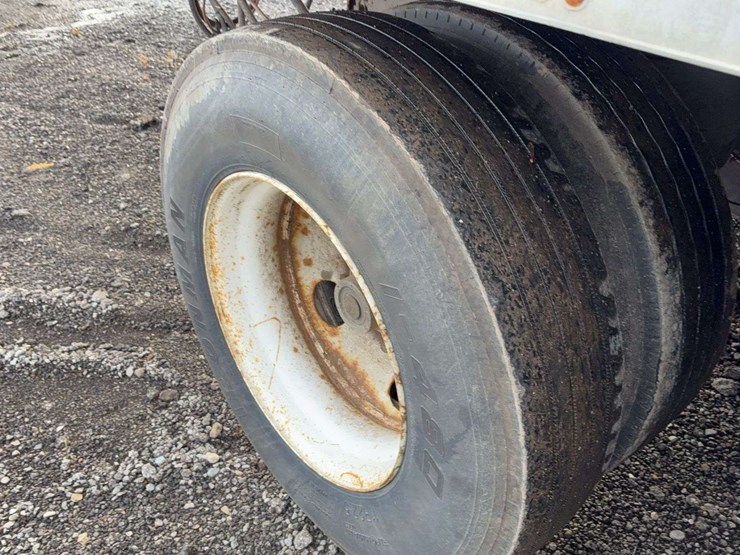 2002-utility-van-image-5