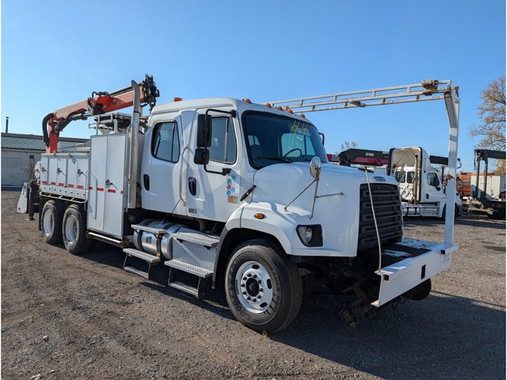 freightliner-108sd-image-4