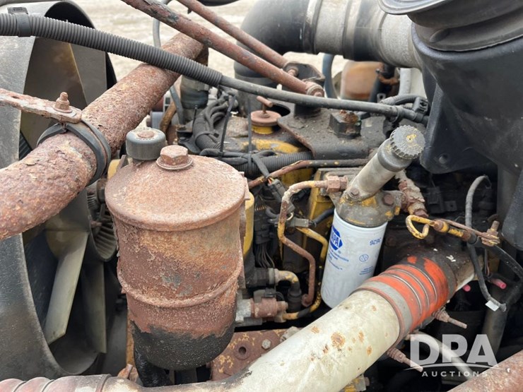 2001-peterbilt-330-image-68