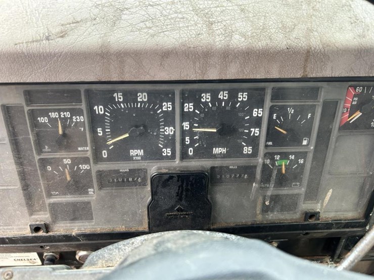 international-4700-image-49