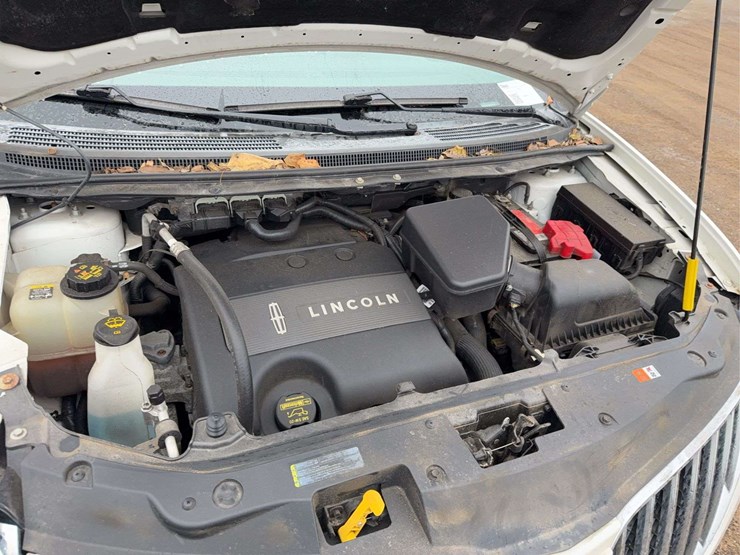 2012-lincoln-mkx-image-15