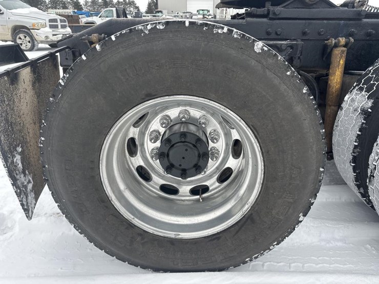 2007-peterbilt-385-image-65