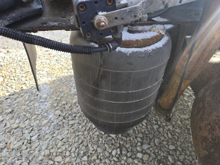 2013-kenworth-t660-image-23