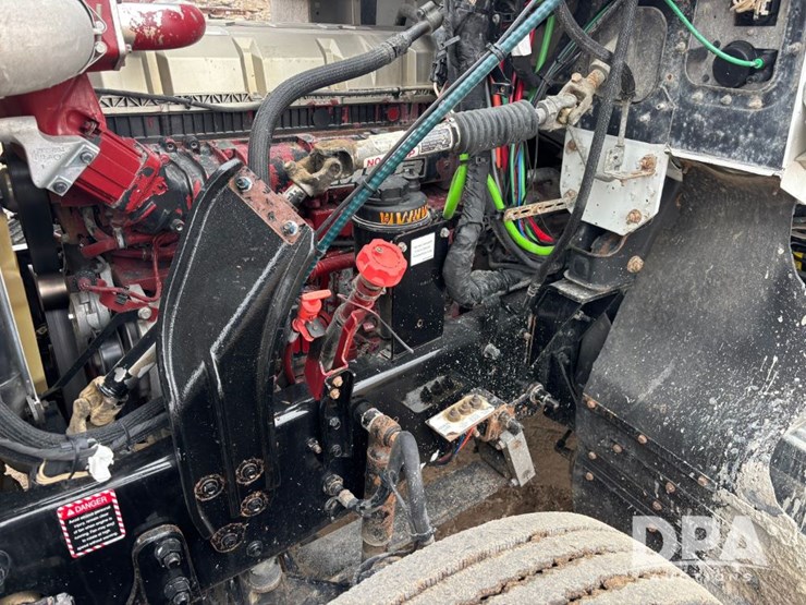 2017-mack-pinnacle-chu613-image-50