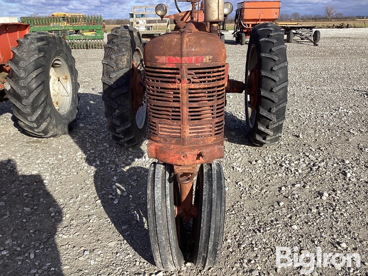 farmall-h-2wd-tractor-image-9
