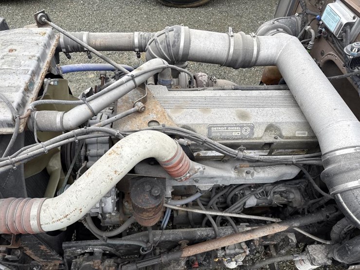 1999-peterbilt-379-image-67