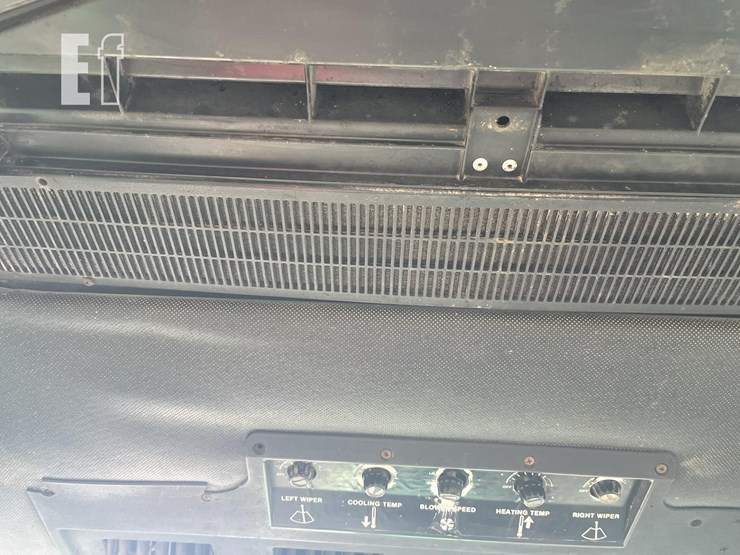 john-deere-4840-image-32