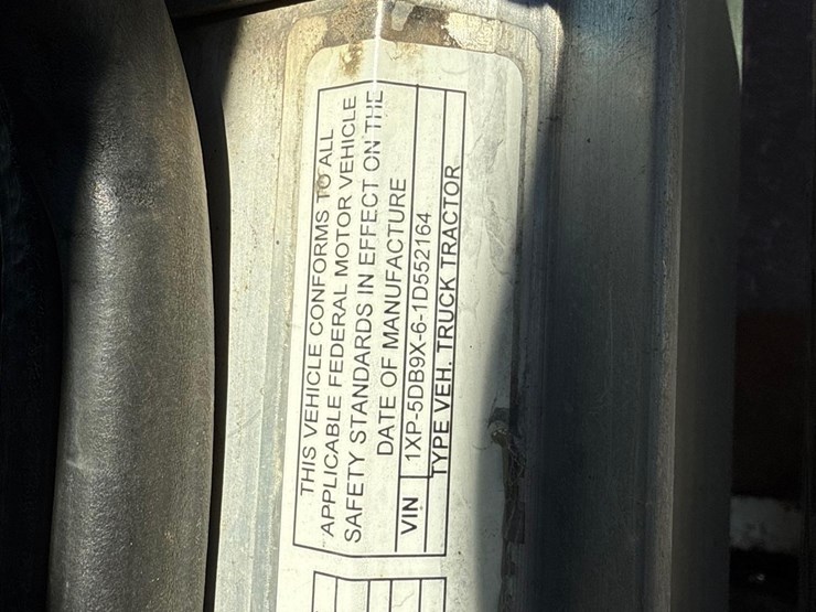 peterbilt-379-image-31