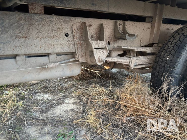 2009-chevrolet-3500hd-image-23