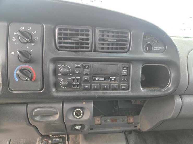 dodge-ram-3500-image-39