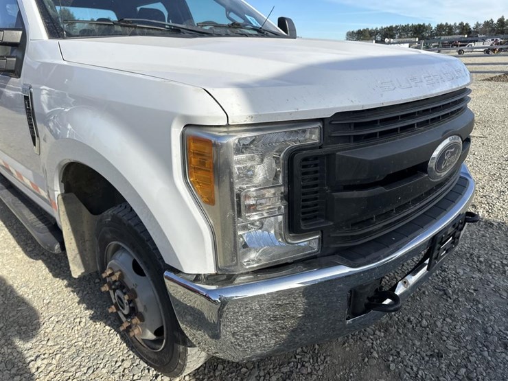 2017-ford-f250-image-18