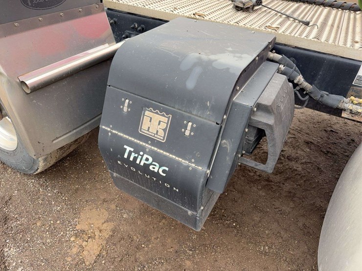 2019-peterbilt-579-image-29