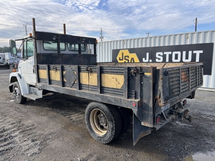 2003-freightliner-fl50-image-6