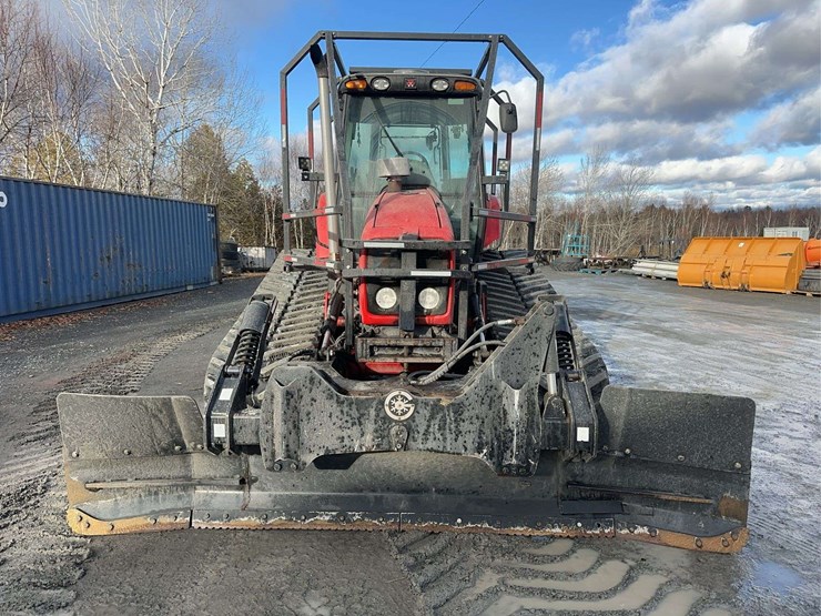 2005-massey-ferguson-6465-image-2