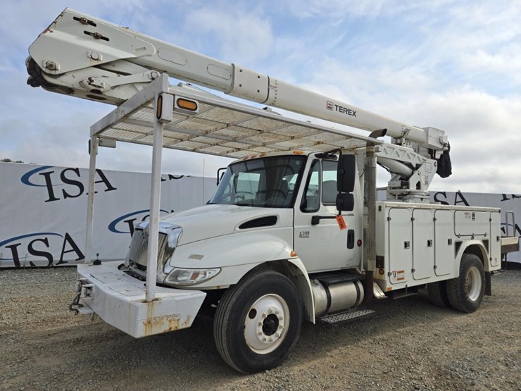 international-4000-image-1