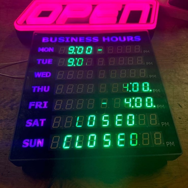 Greenlight Co Open/Closed Sign