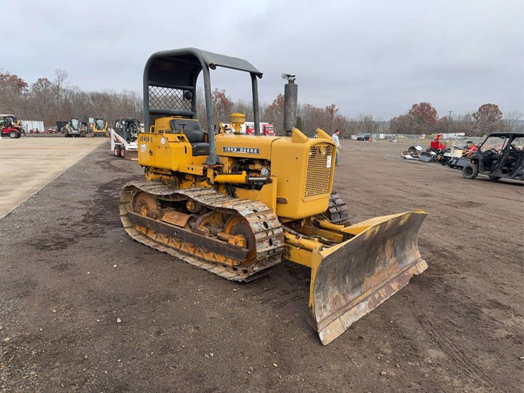 1976-deere-450c-image-2