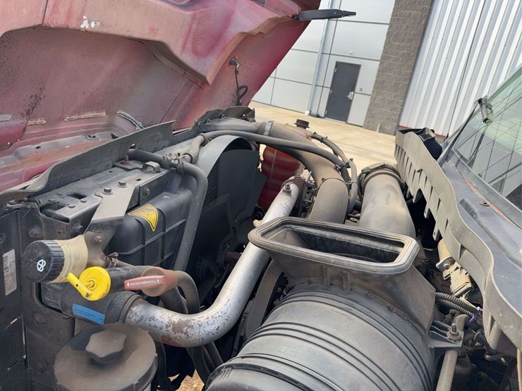 2013-international-workstar-7400-image-51