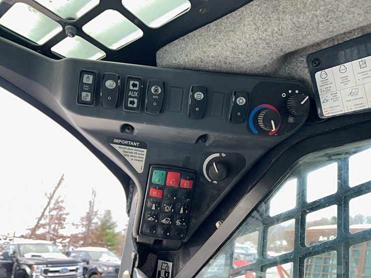 2020-deere-333g-image-7