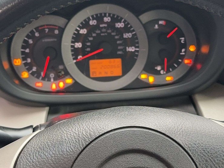 2006-toyota-rav4-image-16