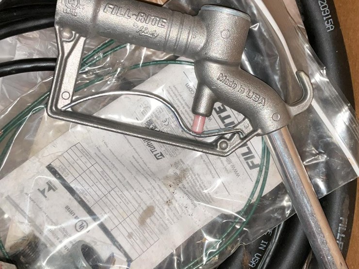 #547-•-fuel-and-oil-pumps-image-7