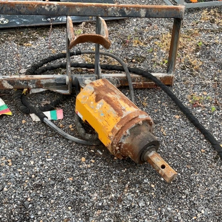 Skid Steer Hydraulic Auger Attachment
