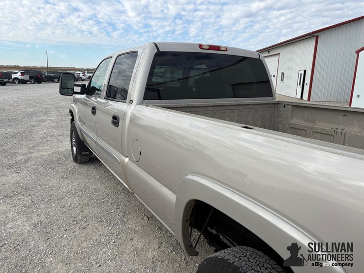 gmc-sierra-2500-image-11