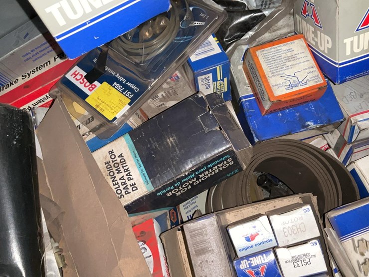 #561-•-truck-parts-image-5