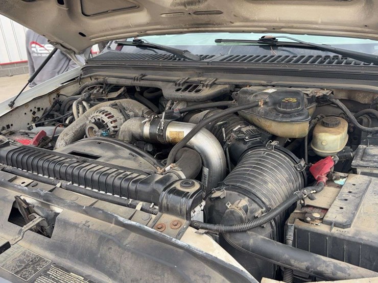 2004-ford-f350-image-32