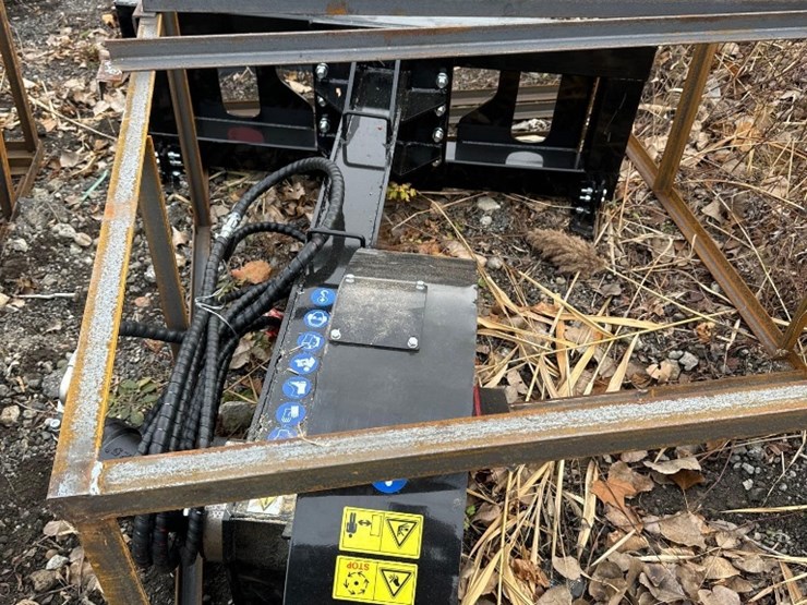 new-topcat-co-hd-hydraulic-skidloader-stump-grinder-attachment-model-ecssstg200-image-2