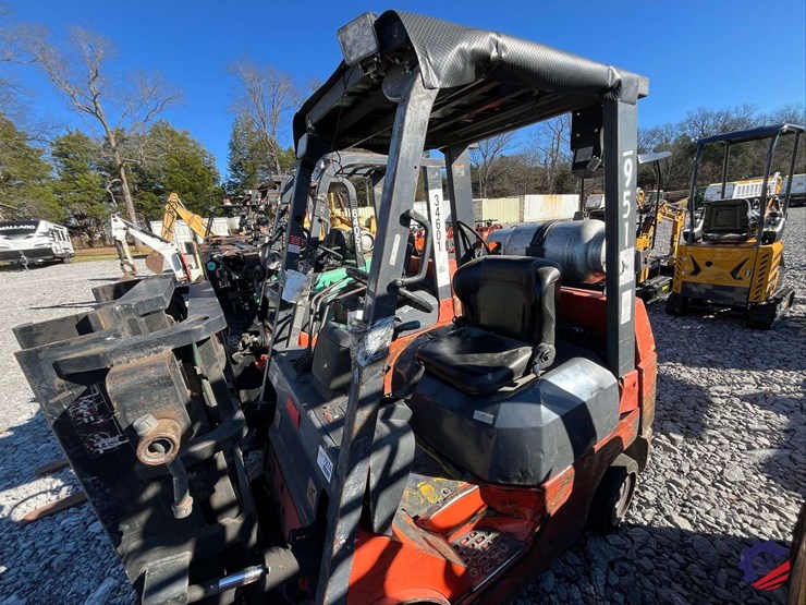 toyota-7fgcu25-image-16