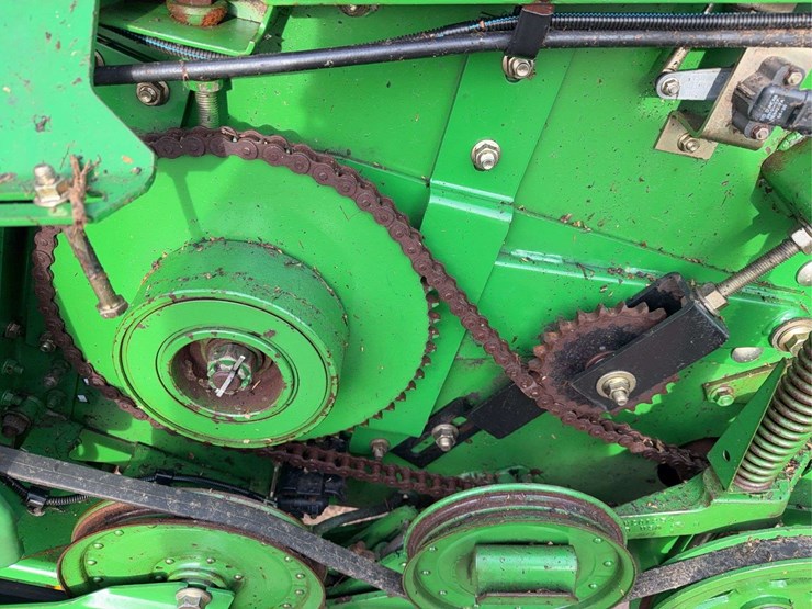 john-deere-630f-image-11