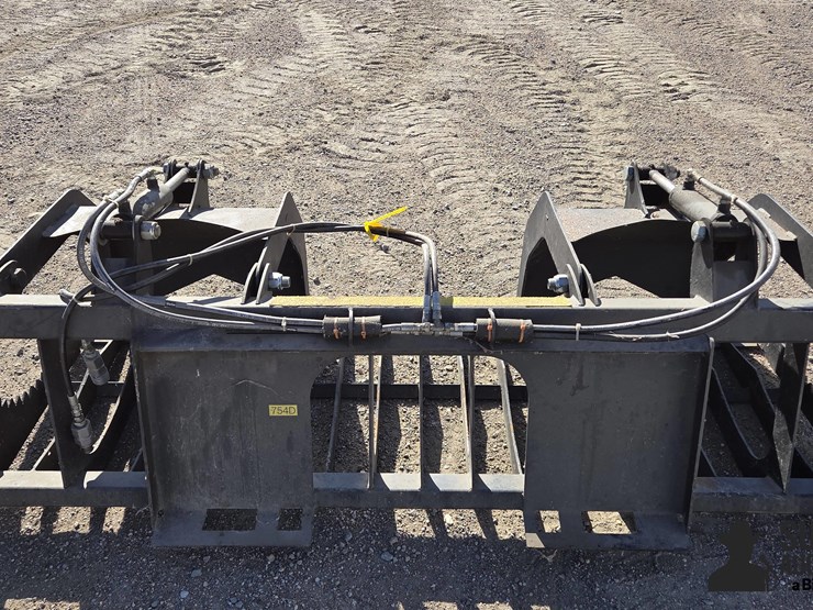 80"-rock/brush-grapple-image-6