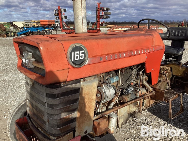 massey-ferguson-165-image-11