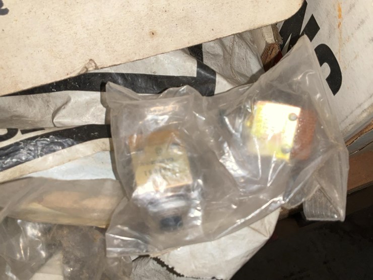 #526-•-hmc-carriage-parts-image-17