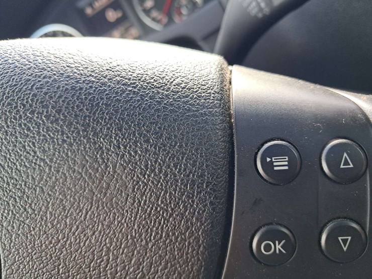 2010-volkswagen-tiguan-image-14