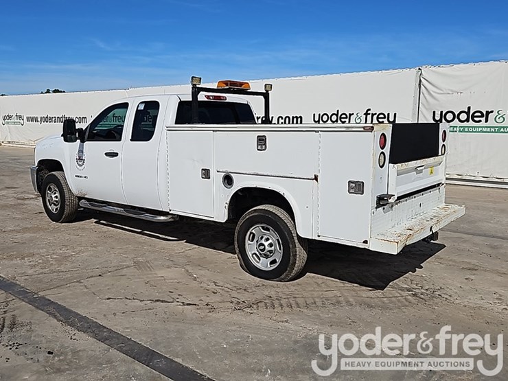 chevrolet-silverado-2500-image-4