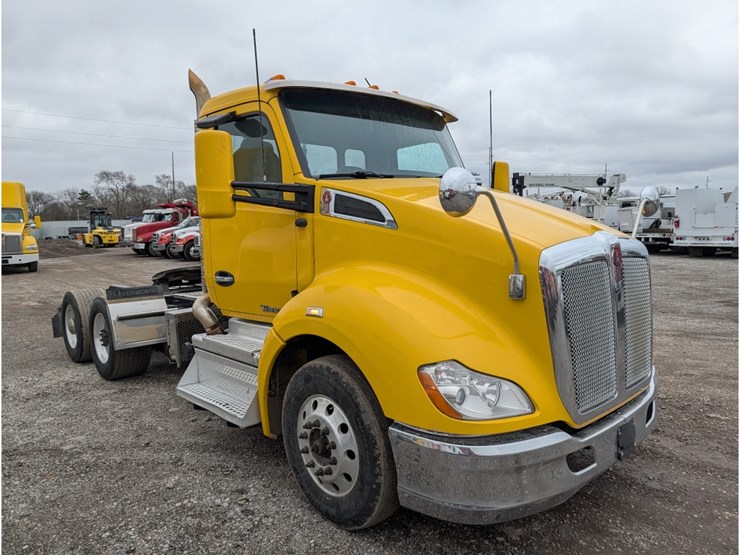 2020-kenworth-t680-image-3