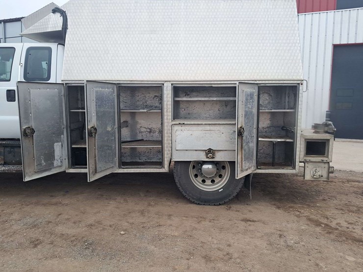 2009-ford-f750-image-39